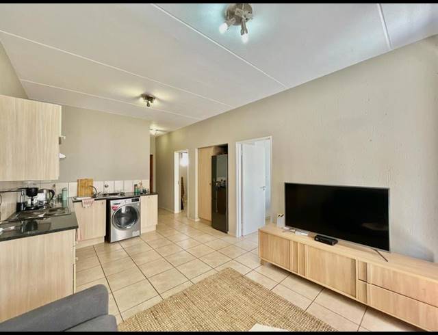 2 BEDROOM PROPERTY TO RENT IN FERNDALE